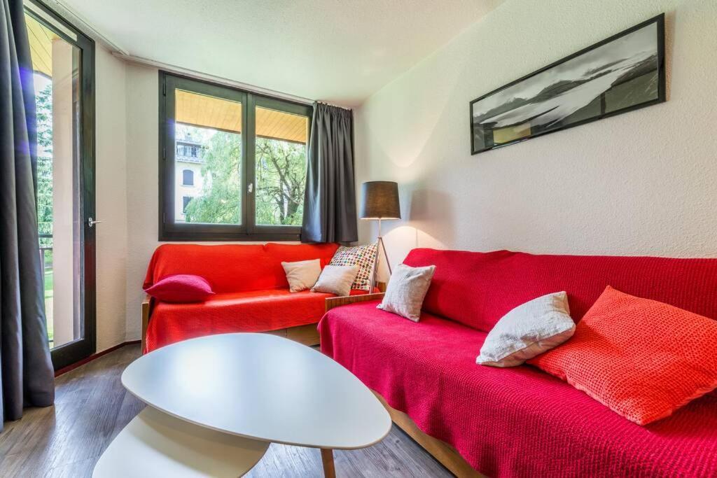 Au Coeur De Chamonix, Un Ecrin De Verdure Apartman Kültér fotó